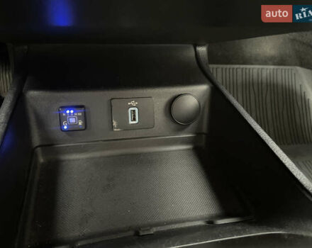 Форд Фьюжн 2017 в Остоге на Automoto.ua Черный Форд Фьюжн, объемом двигателя 2.49 л и пробегом 189 тыс. км за 10700 $, фото 19 на Automoto.ua