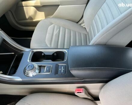 Форд Фьюжн 2017 в Белой Церкве на Automoto.ua Черный Форд Фьюжн, объемом двигателя 2 л и пробегом 176 тыс. км за 14500 $, фото 15 на Automoto.ua