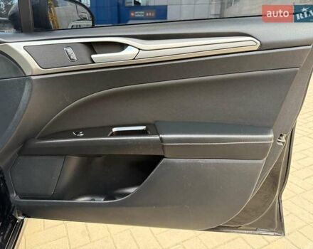 Чорний Форд Фьюжен, об'ємом двигуна 2 л та пробігом 200 тис. км за 15290 $, фото 18 на Automoto.ua