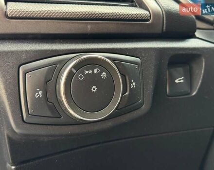 Чорний Форд Фьюжен, об'ємом двигуна 2 л та пробігом 200 тис. км за 15290 $, фото 26 на Automoto.ua