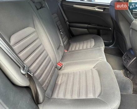 Чорний Форд Фьюжен, об'ємом двигуна 2 л та пробігом 200 тис. км за 15290 $, фото 13 на Automoto.ua