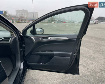 Чорний Форд Фьюжен, об'ємом двигуна 2.4 л та пробігом 180 тис. км за 12000 $, фото 11 на Automoto.ua