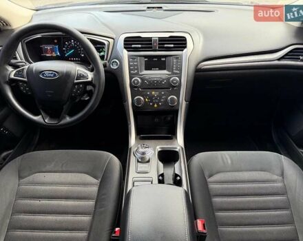 Чорний Форд Фьюжен, об'ємом двигуна 2 л та пробігом 200 тис. км за 15290 $, фото 15 на Automoto.ua