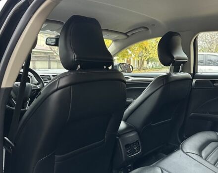 Чорний Форд Фьюжен, об'ємом двигуна 2 л та пробігом 200 тис. км за 13000 $, фото 6 на Automoto.ua