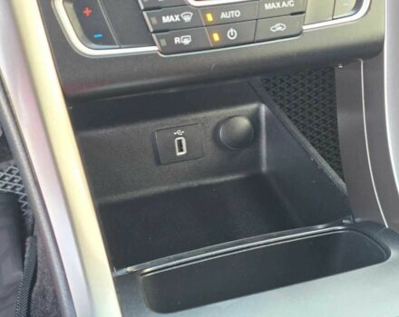 Чорний Форд Фьюжен, об'ємом двигуна 2 л та пробігом 167 тис. км за 10999 $, фото 16 на Automoto.ua