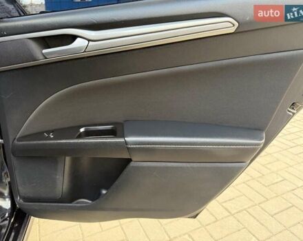 Чорний Форд Фьюжен, об'ємом двигуна 2 л та пробігом 200 тис. км за 15290 $, фото 12 на Automoto.ua