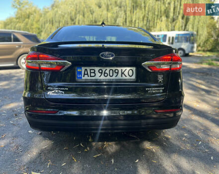 Черный Форд Фьюжн, объемом двигателя 2 л и пробегом 152 тыс. км за 16300 $, фото 6 на Automoto.ua