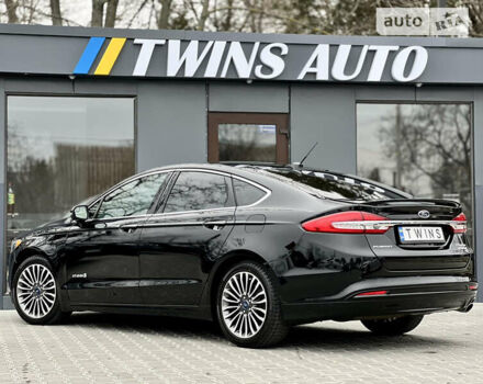 Чорний Форд Фьюжен, об'ємом двигуна 2 л та пробігом 111 тис. км за 17900 $, фото 23 на Automoto.ua