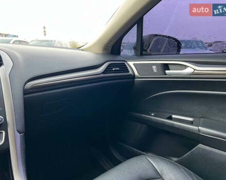 Чорний Форд Фьюжен, об'ємом двигуна 1.5 л та пробігом 112 тис. км за 11940 $, фото 31 на Automoto.ua