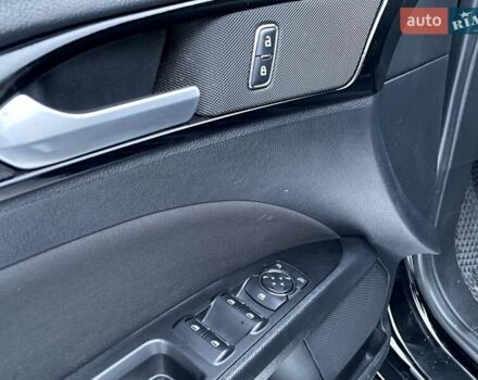 Черный Форд Фьюжн, объемом двигателя 2.5 л и пробегом 132 тыс. км за 13800 $, фото 13 на Automoto.ua