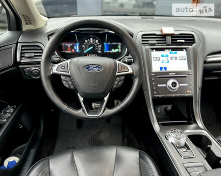 Чорний Форд Фьюжен, об'ємом двигуна 2 л та пробігом 111 тис. км за 17900 $, фото 9 на Automoto.ua