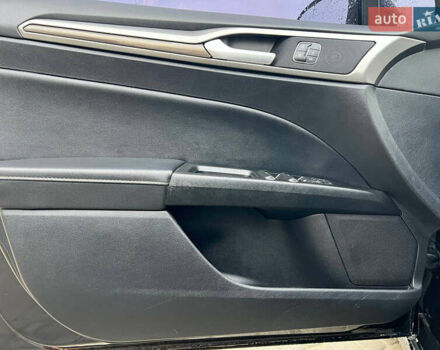 Чорний Форд Фьюжен, об'ємом двигуна 1.5 л та пробігом 112 тис. км за 11940 $, фото 14 на Automoto.ua