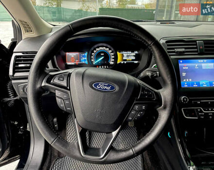 Форд Фьюжен 2018 у Вараш (Кузнецовськ) на Automoto.ua Чорний Форд Фьюжен, об'ємом двигуна 2.5 л та пробігом 131 тис. км за 14500 $, фото 21 на Automoto.ua