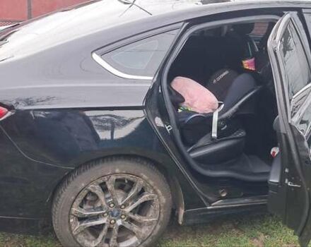 Чорний Форд Фьюжен, об'ємом двигуна 2 л та пробігом 150 тис. км за 16299 $, фото 5 на Automoto.ua
