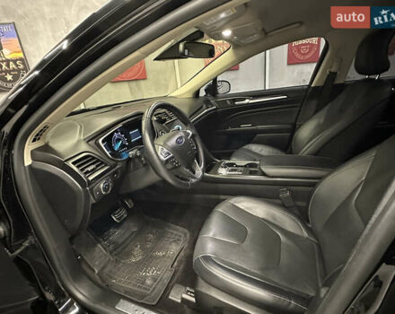 Черный Форд Фьюжн, объемом двигателя 2 л и пробегом 89 тыс. км за 17100 $, фото 12 на Automoto.ua