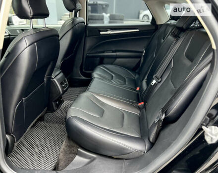 Чорний Форд Фьюжен, об'ємом двигуна 2 л та пробігом 111 тис. км за 17900 $, фото 7 на Automoto.ua