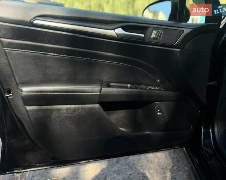 Черный Форд Фьюжн, объемом двигателя 2 л и пробегом 152 тыс. км за 16300 $, фото 10 на Automoto.ua