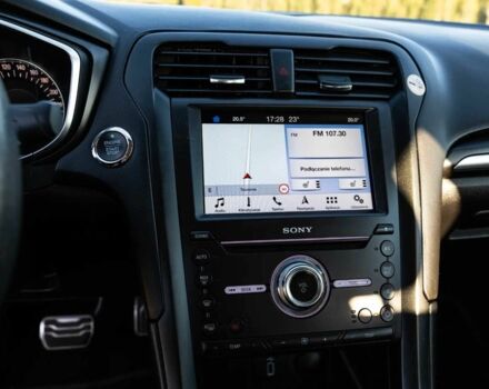 Черный Форд Фьюжн, объемом двигателя 2 л и пробегом 76 тыс. км за 6000 $, фото 15 на Automoto.ua