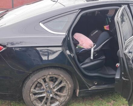 Черный Форд Фьюжн, объемом двигателя 2 л и пробегом 150 тыс. км за 16299 $, фото 7 на Automoto.ua