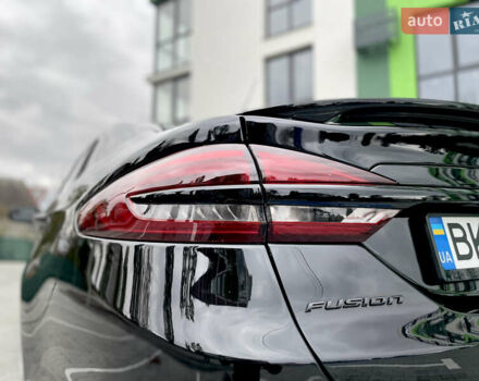 Форд Фьюжен 2018 у Вараш (Кузнецовськ) на Automoto.ua Чорний Форд Фьюжен, об'ємом двигуна 2.5 л та пробігом 131 тис. км за 14500 $, фото 7 на Automoto.ua