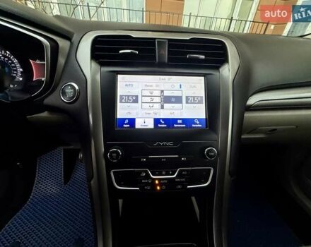 Черный Форд Фьюжн, объемом двигателя 1.5 л и пробегом 93 тыс. км за 12999 $, фото 68 на Automoto.ua