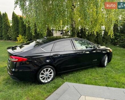 Черный Форд Фьюжн, объемом двигателя 2 л и пробегом 87 тыс. км за 18000 $, фото 1 на Automoto.ua