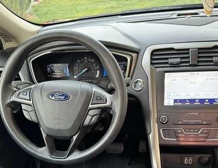 Черный Форд Фьюжн, объемом двигателя 2 л и пробегом 87 тыс. км за 18000 $, фото 7 на Automoto.ua