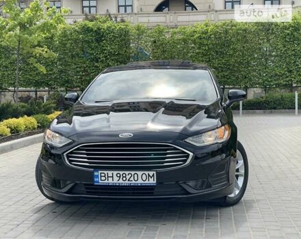 Черный Форд Фьюжн, объемом двигателя 1.5 л и пробегом 21 тыс. км за 16500 $, фото 5 на Automoto.ua