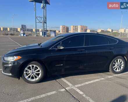Чорний Форд Фьюжен, об'ємом двигуна 2 л та пробігом 151 тис. км за 16000 $, фото 2 на Automoto.ua