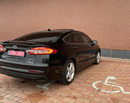 Черный Форд Фьюжн, объемом двигателя 2 л и пробегом 127 тыс. км за 14500 $, фото 5 на Automoto.ua