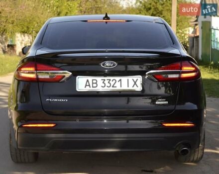 Чорний Форд Фьюжен, об'ємом двигуна 1.5 л та пробігом 49 тис. км за 13500 $, фото 1 на Automoto.ua
