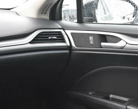 Черный Форд Фьюжн, объемом двигателя 2 л и пробегом 120 тыс. км за 9000 $, фото 12 на Automoto.ua