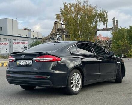 Форд Фьюжн 2020 в Киеве на Automoto.ua Черный Форд Фьюжн, объемом двигателя 2 л и пробегом 71 тыс. км за 19300 $, фото 5 на Automoto.ua
