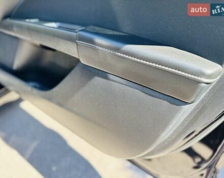 Черный Форд Фьюжн, объемом двигателя 2 л и пробегом 45 тыс. км за 14700 $, фото 52 на Automoto.ua