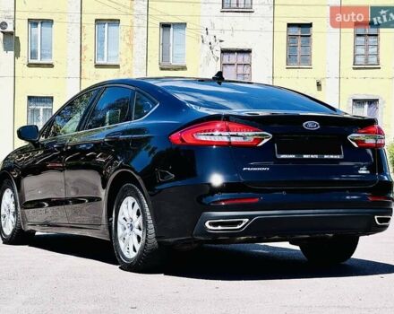 Черный Форд Фьюжн, объемом двигателя 2 л и пробегом 45 тыс. км за 14950 $, фото 3 на Automoto.ua