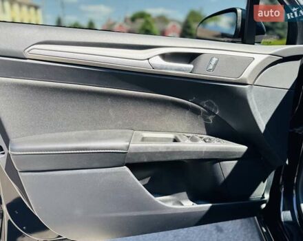 Черный Форд Фьюжн, объемом двигателя 2 л и пробегом 45 тыс. км за 15750 $, фото 72 на Automoto.ua