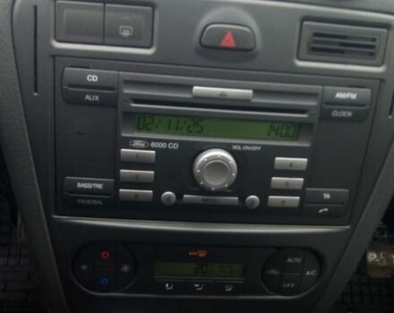 Черный Форд Фьюжн, объемом двигателя 1.6 л и пробегом 213 тыс. км за 6100 $, фото 10 на Automoto.ua