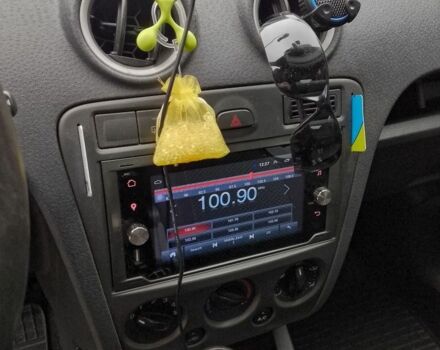 Чорний Форд Фьюжен, об'ємом двигуна 1.4 л та пробігом 212 тис. км за 5400 $, фото 9 на Automoto.ua