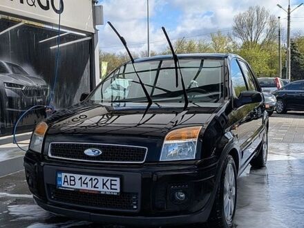 Чорний Форд Фьюжен, об'ємом двигуна 1.6 л та пробігом 203 тис. км за 5200 $, фото 1 на Automoto.ua