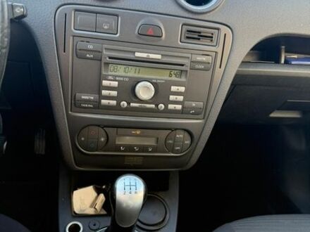 Черный Форд Фьюжн, объемом двигателя 1.6 л и пробегом 145 тыс. км за 5000 $, фото 1 на Automoto.ua