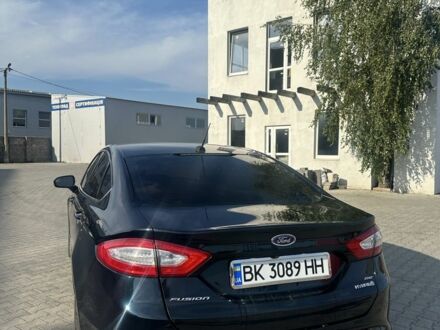 Форд Фьюжн 2014 в Ровно на Automoto.ua Черный Форд Фьюжн, объемом двигателя 2 л и пробегом 265 тыс. км за 11000 $, фото 1 на Automoto.ua