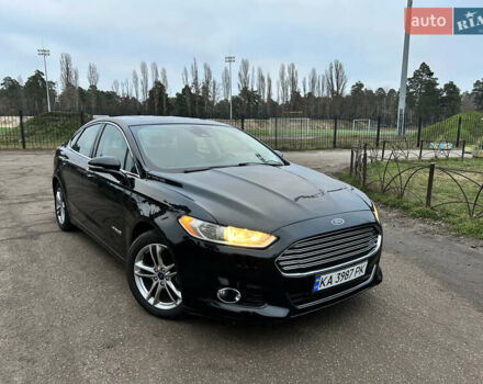Чорний Форд Фьюжен, об'ємом двигуна 2 л та пробігом 255 тис. км за 12200 $, фото 1 на Automoto.ua