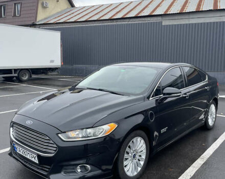 Чорний Форд Фьюжен, об'ємом двигуна 2 л та пробігом 131 тис. км за 11999 $, фото 1 на Automoto.ua
