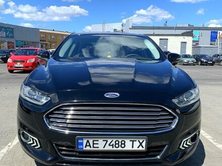Форд Фьюжен 2015 у Павлограде на Automoto.ua Чорний Форд Фьюжен, об'ємом двигуна 2 л та пробігом 113 тис. км за 11000 $, фото 1 на Automoto.ua