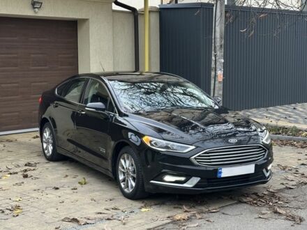 Черный Форд Фьюжн, объемом двигателя 2 л и пробегом 200 тыс. км за 13000 $, фото 1 на Automoto.ua