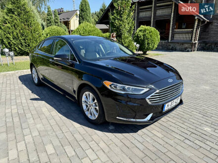 Форд Фьюжн 2019 в Ровно на Automoto.ua Черный Форд Фьюжн, объемом двигателя 2 л и пробегом 137 тыс. км за 16500 $, фото 1 на Automoto.ua