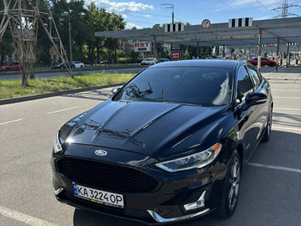 Форд Фьюжн 2019 в Киеве на Automoto.ua Черный Форд Фьюжн, объемом двигателя 2 л и пробегом 111 тыс. км за 20999 $, фото 1 на Automoto.ua