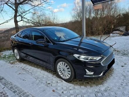 Черный Форд Фьюжн, объемом двигателя 0 л и пробегом 92 тыс. км за 10500 $, фото 1 на Automoto.ua