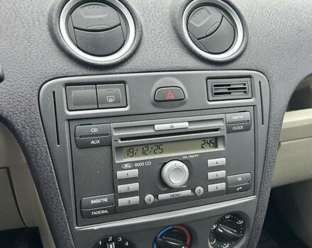 Фиолетовый Форд Фьюжн, объемом двигателя 1.39 л и пробегом 111 тыс. км за 4500 $, фото 18 на Automoto.ua