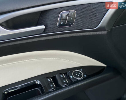 Коричневий Форд Фьюжен, об'ємом двигуна 2 л та пробігом 202 тис. км за 10500 $, фото 35 на Automoto.ua